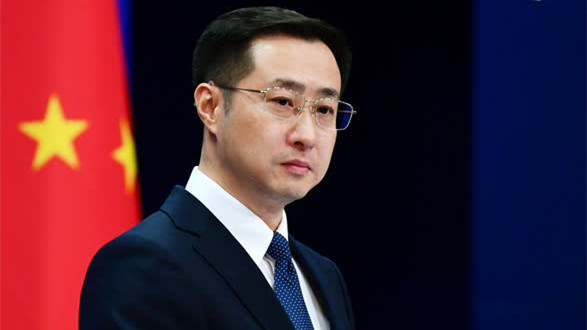 和业众 英特尔美股盘前涨幅扩大至31%